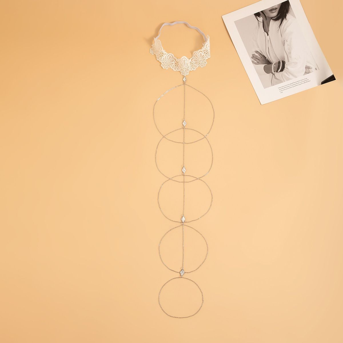 Thigh Accessories: JK-Style Sexy Fringe Lace Rhinestone Thigh Chains, Retro-Trendy Rhinestone Thigh Adornments